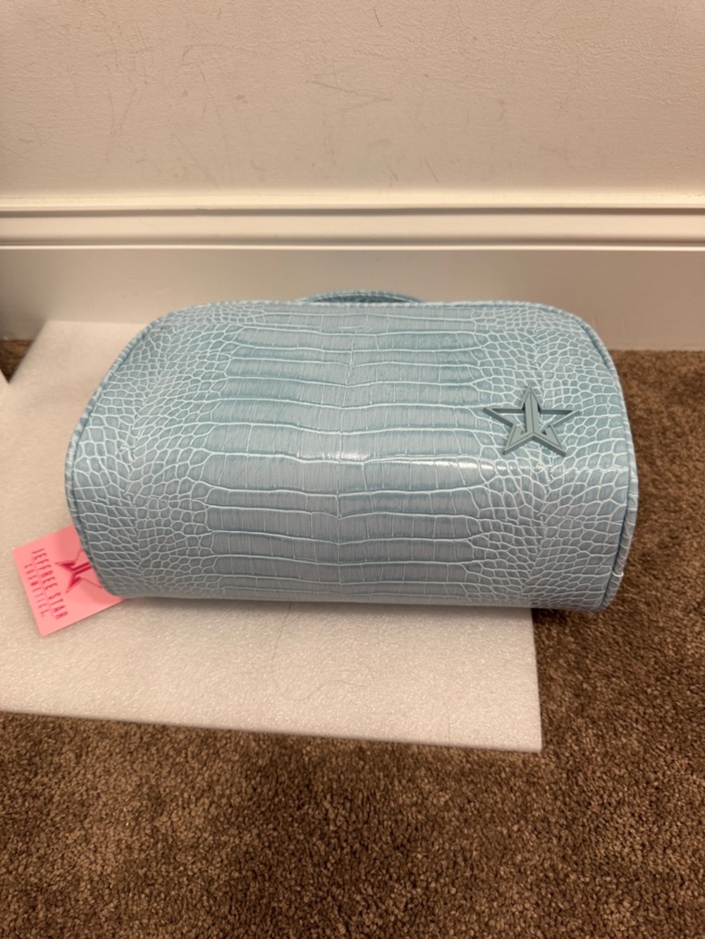 Jeffree star blue croc embossed cosmetic makeup case NWT - Picture 7 of 10